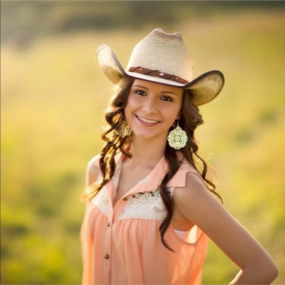 Chic peach button down top